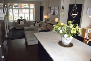 Lounge- click for photo gallery